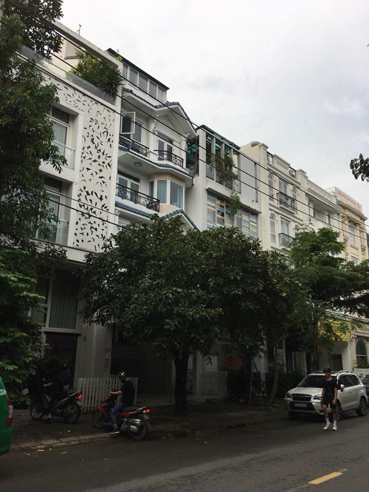 Chuyên cho thuê nhà phố Phú Mỹ Hưng, Quận 7 có thang máy nhà mới đẹp, giá tốt nhất từ 45tr/th ,LH 0942.44.3499
