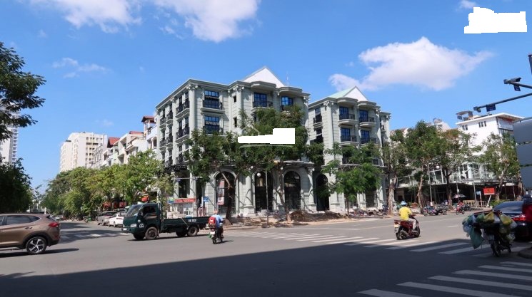Cho thuê khách sạn cao cấp nhất Vip nhất Phú Mỹ Hưng Q7, gồm 42PN , giá chỉ 300 triệu/tháng