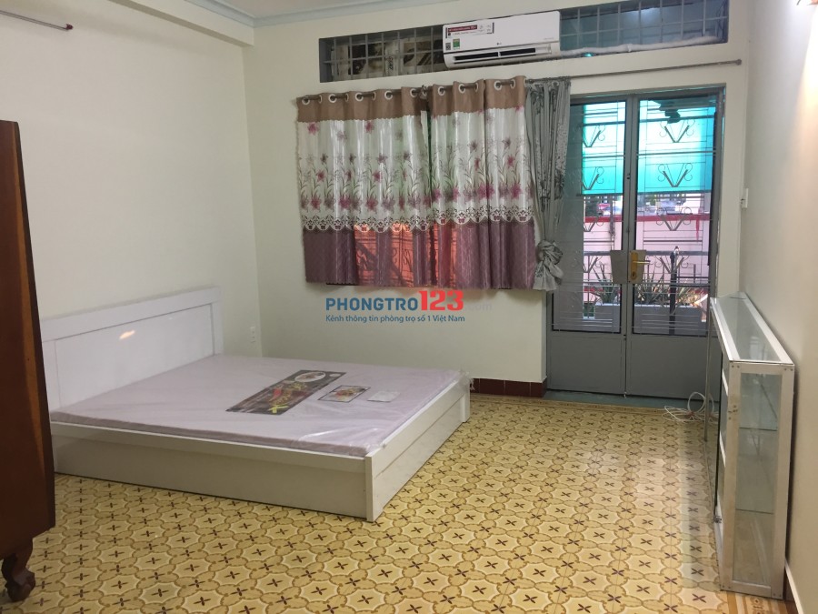 Cho thuê phòng trọ cao cấp dạng căn hộ mini, đầy đủ tiện nghi, nhà mặt tiền đường Nguyễn Oanh GV.