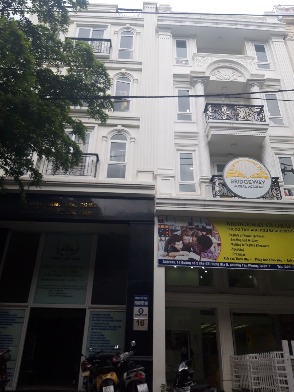Bán nhà phố thương mại Phú Mỹ Hưng Q7 vị trí đẹp nội thất cao cấp LH: 0915 21 3434 PHONG.