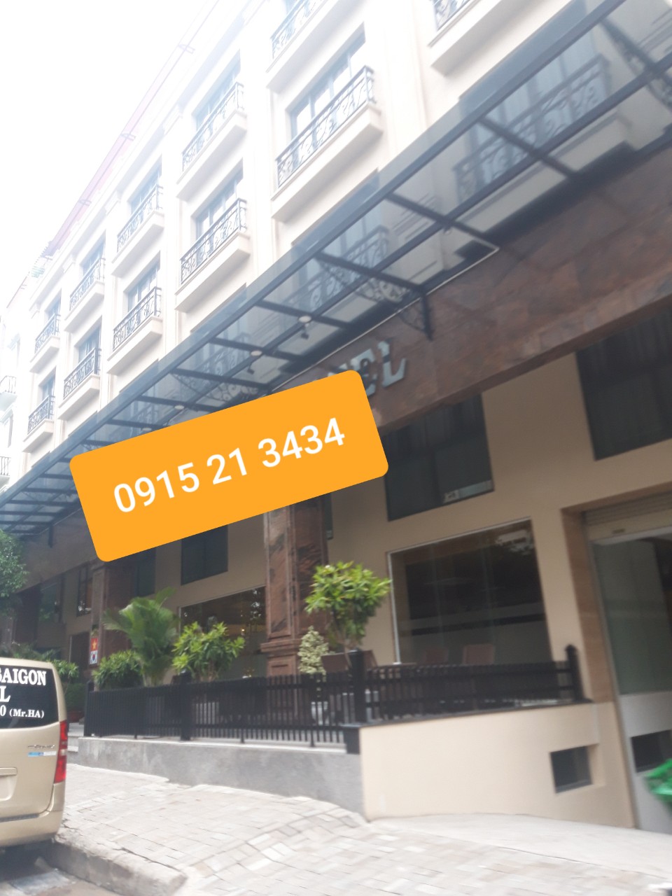 Cần cho thuê gấp khách sạn Hưng Phước 3, đường Lê Văn Thiêm, 30 phòng Q7. LH: 0915 21 3434 PHONG.