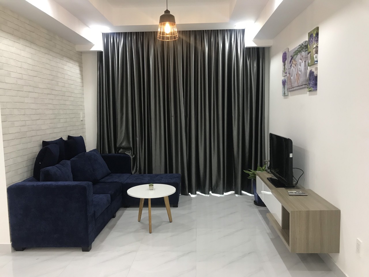 Cho thuê căn hộ Hưng Phúc, 2PN, 2WC, 78m2, full NT, 18.5tr/th. LH: 0915 21 3434 PHONG.