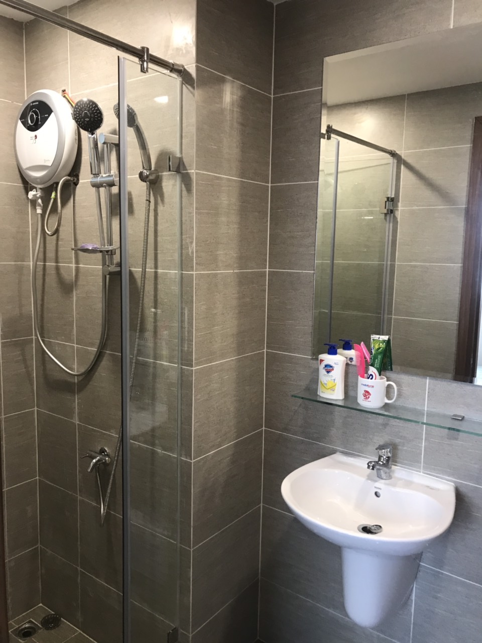 Chính chủ cần cho thuê CH pegasuite số 1002 Tạ Quang Bửu P6Q8, thiếu 1 ít nội thất giá 9tr/th
