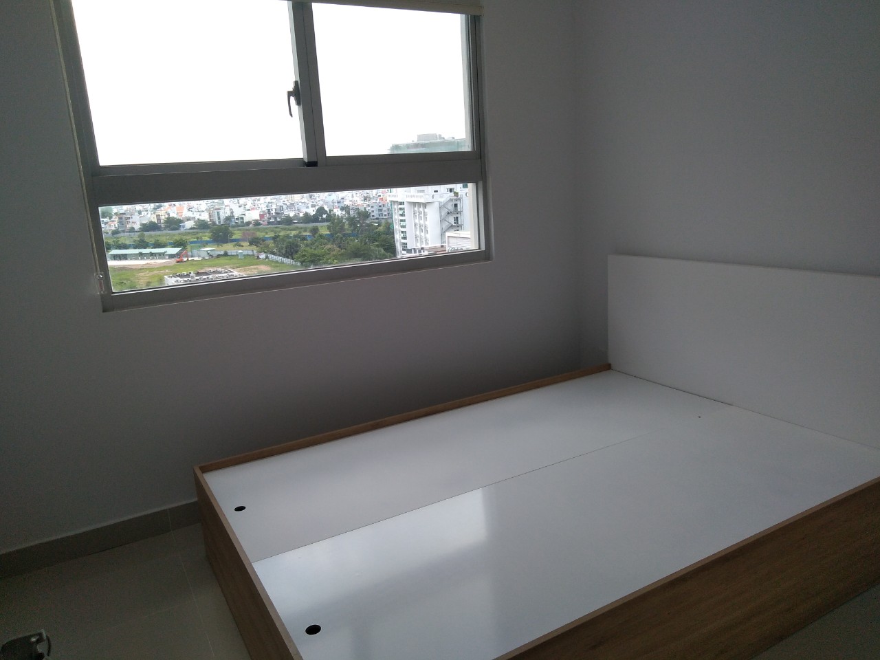  Apartment for rent in Scenic Valley 1, Phu My Hung, District 7, 18 million / month, 71m, 2BR, 2WC Call: Ms. Hà 0906 385 299.