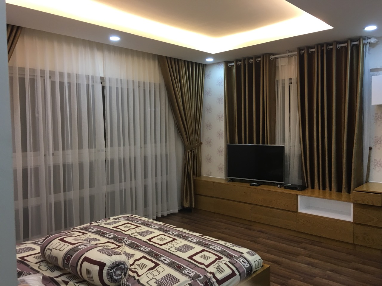 Cho thuê gấp căn hộ Grand Court, Phú Mỹ Hưng, q7, 3 phòng ngủ giá 22 triệu/tháng LH 0906 385 299 (em hà )