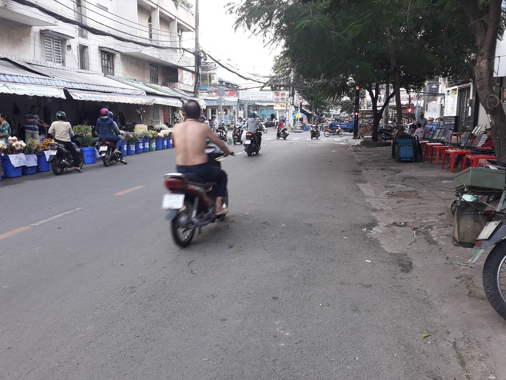 Nhà mặt tiền kinh doanh mọi ngành nghề đường Nguyễn Văn Phú , Quận 11 chỉ hơn 3tỷ250