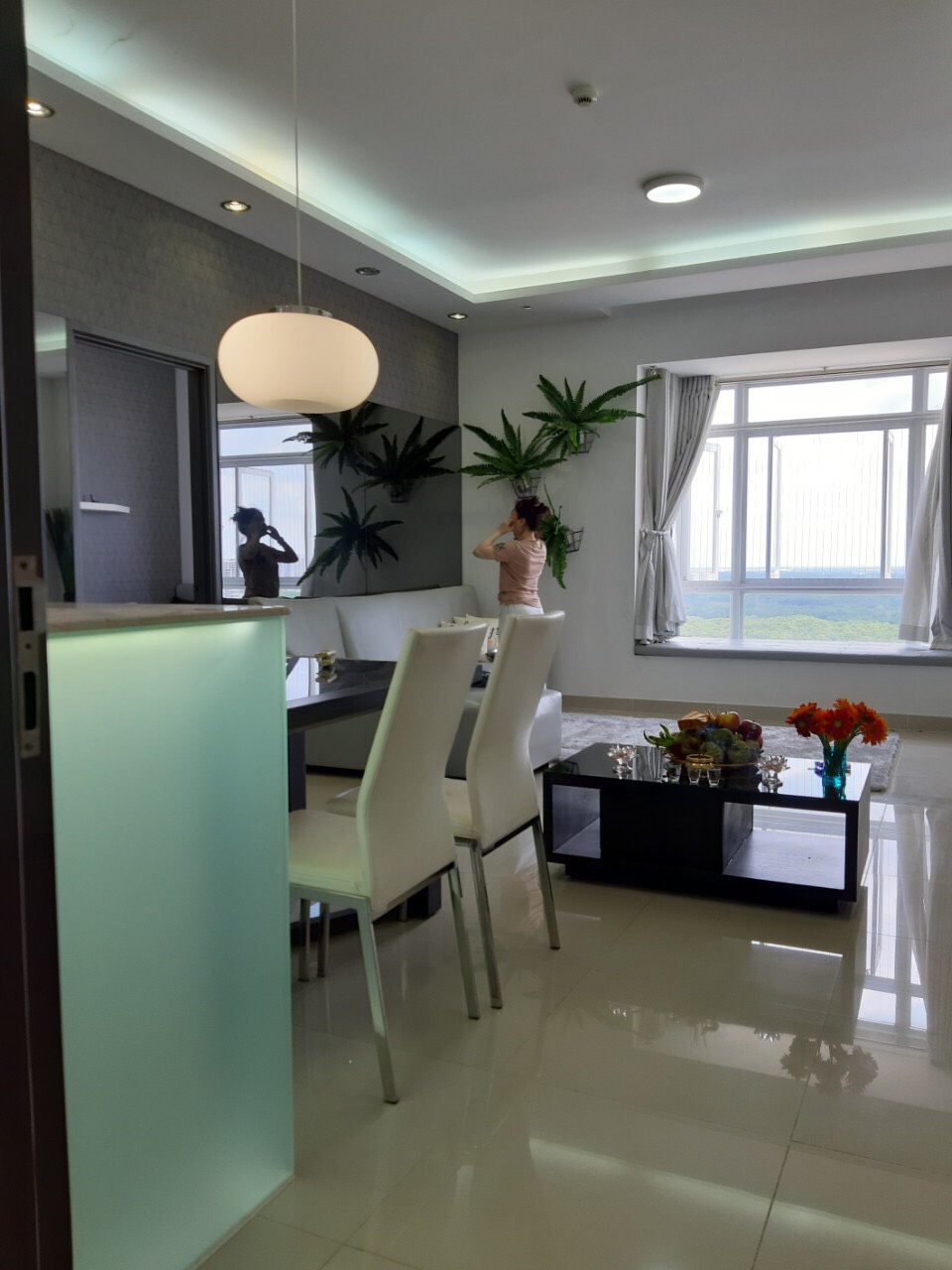 Chuyên cho thuê CHCC Green View, 118m2, nhà đẹp lung linh lầu cao. Giá chỉ 17tr/th, 0906 385 299  (em hà )