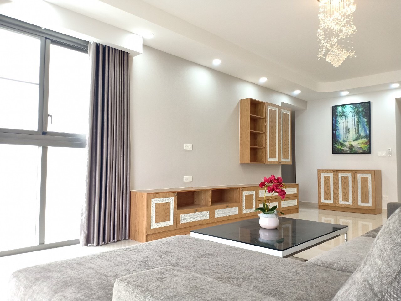 Cho thuê căn hộ Green Valley, PMH, Quận 7 DT:  89m2, có 2PN nội thất Châu Âu giá chỉ 19.5 triệu/tháng. LH: 0915 21 3434 PHONG.