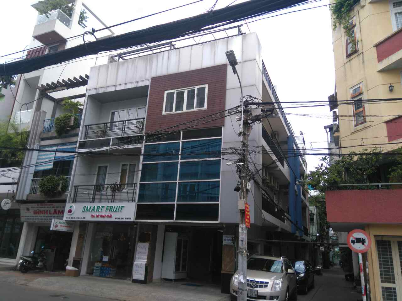 Cho thuê nhà góc 2MT đường Phan Đăng Lưu Quận Phú Nhuận 8x30 H+4 lầu giá 80 tr/th 