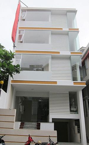 Cho thuê gấp nhà rộng 8x35m mặt tiền đường Lê Trọng Tấn, P. Sơn Kỳ, Q. Tân Phú