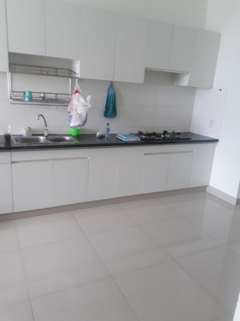 Cho thuê căn hộ Sài Gòn Town, DT 65m2, 2PN, giá 8tr/tháng, LH 0906881763