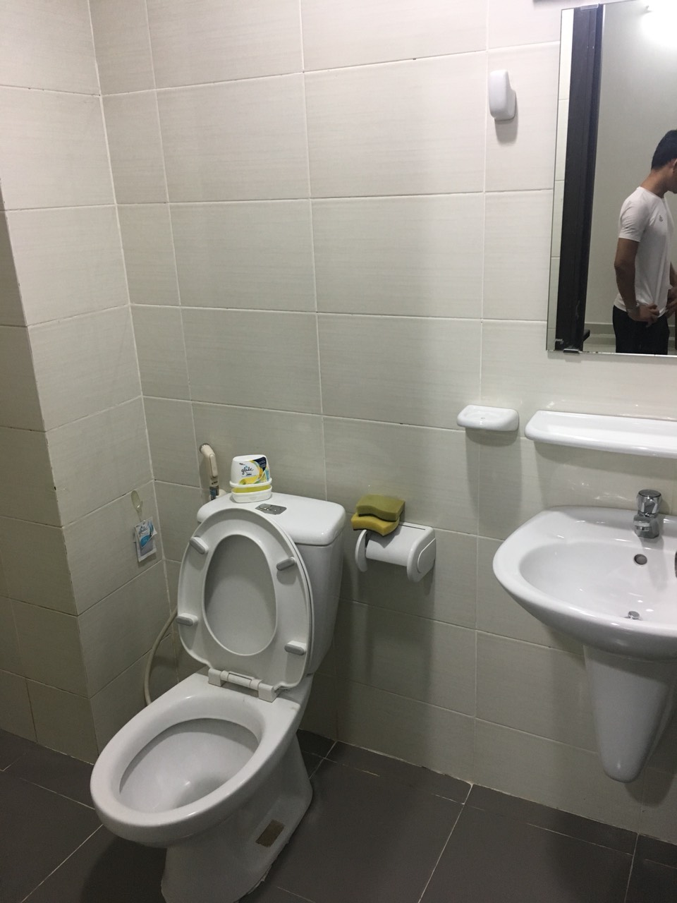 Chuyên cho thuê căn hộ Phú Thạnh, DT 100m2, 3PN, giá 10.5tr/th, LH: 0906881763