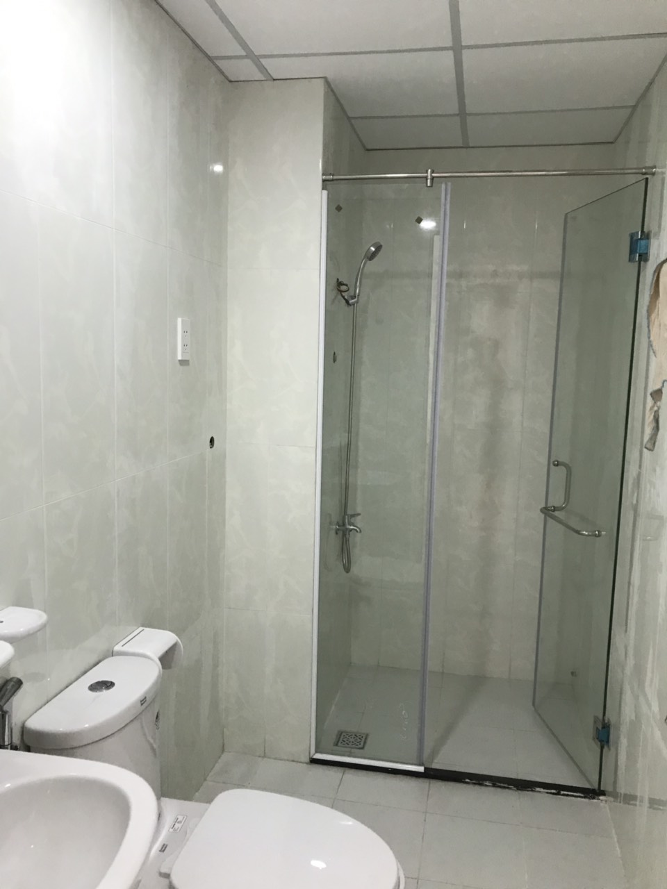 Cho thuê căn hộ Kim Tâm Hải, DT 70m2, 2PN, Full NT, giá 7tr. LH: 0906881763