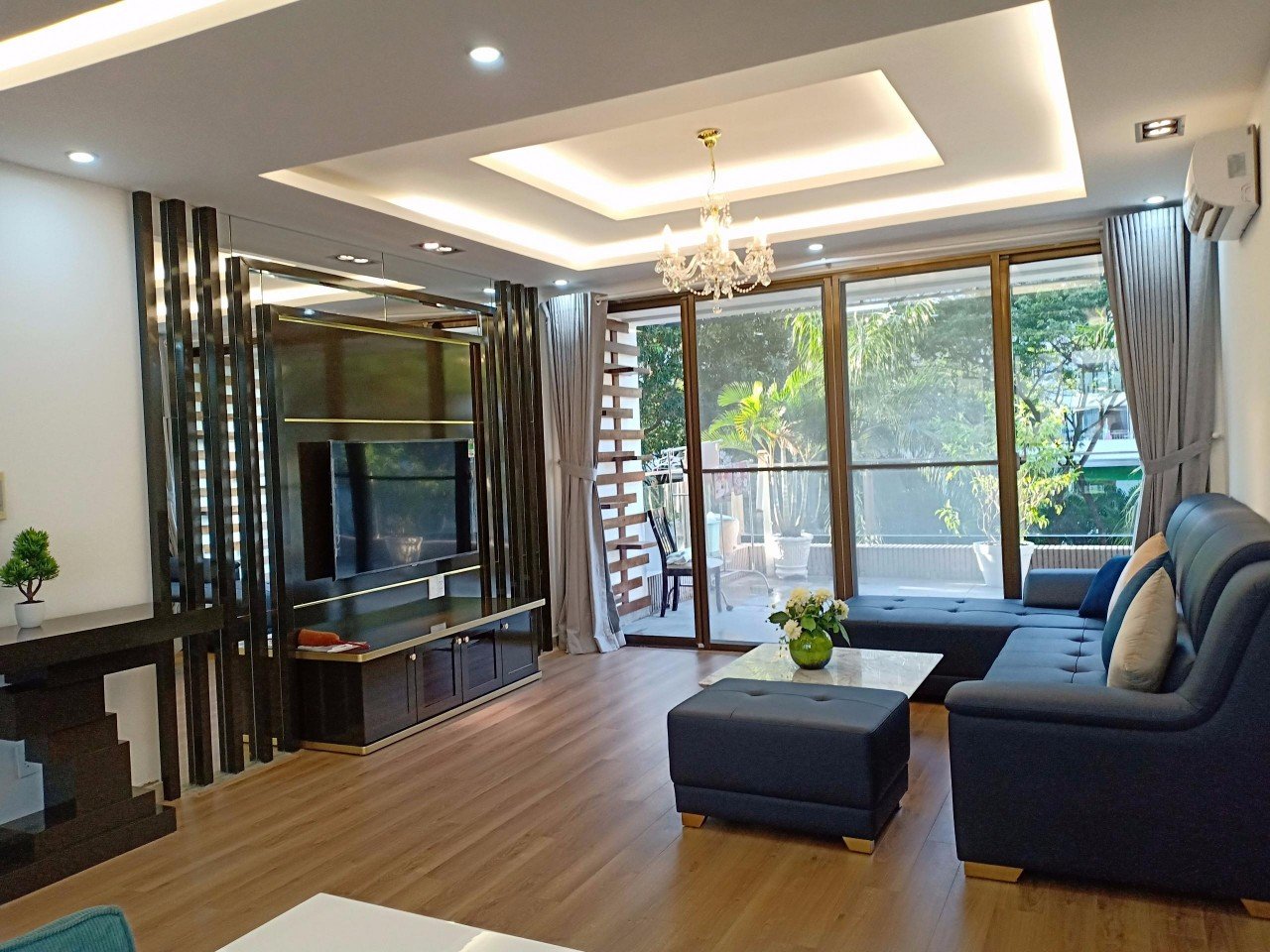 Gia đình cần cho thuê CHCC Green Valley, PMH, Quận 7, Tp.HCM diện tích 89m2 giá 20 Triệu/tháng LH: 0915 21 3434 PHONG.