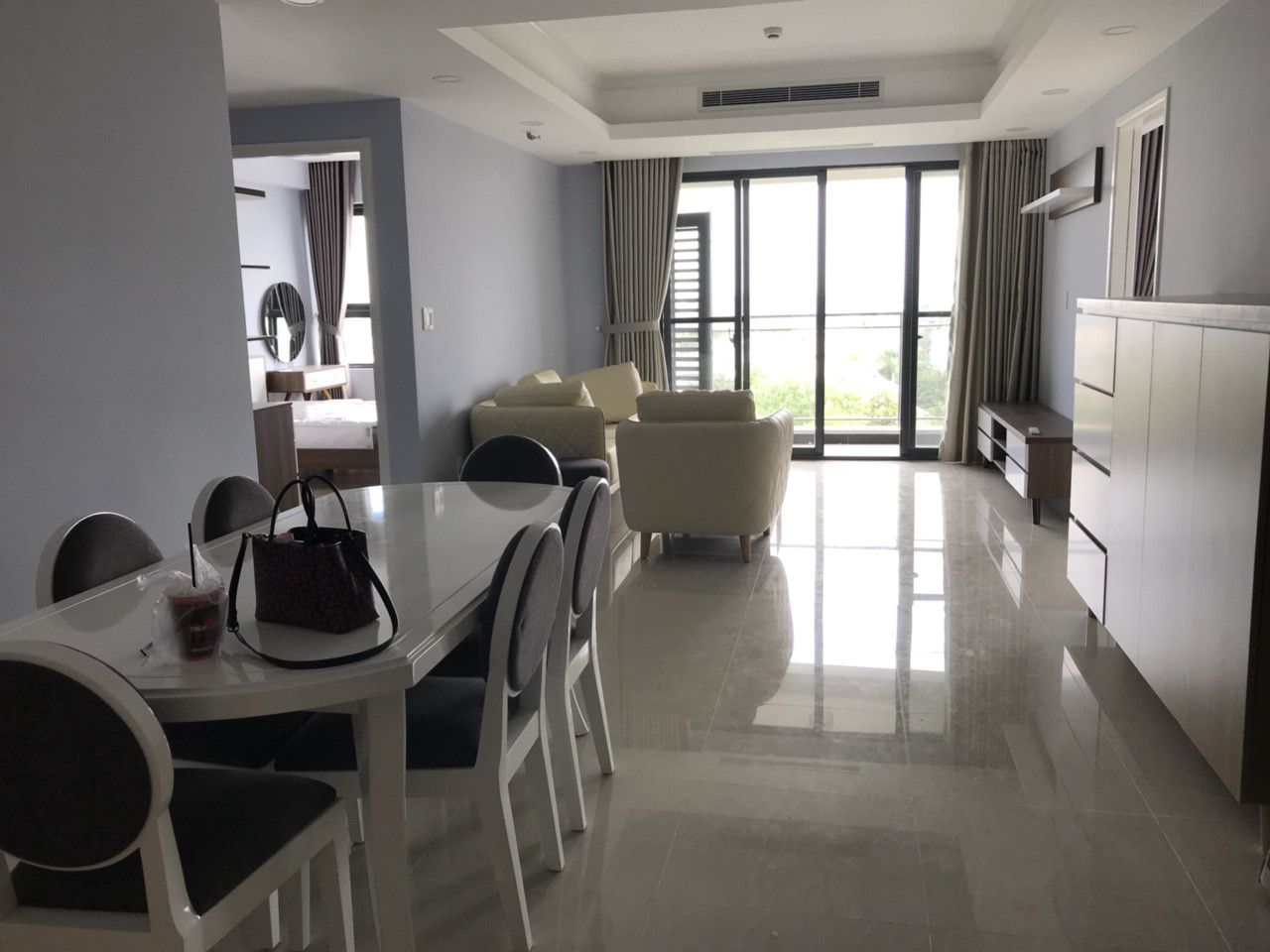 Cho thuê căn hộ Green Valley, PMH, Quận 7 có 3PN  giá tốt 21tr/tháng, nhà đẹp, view thoáng, full nội thất. LH 0915 21 3434 PHONG.