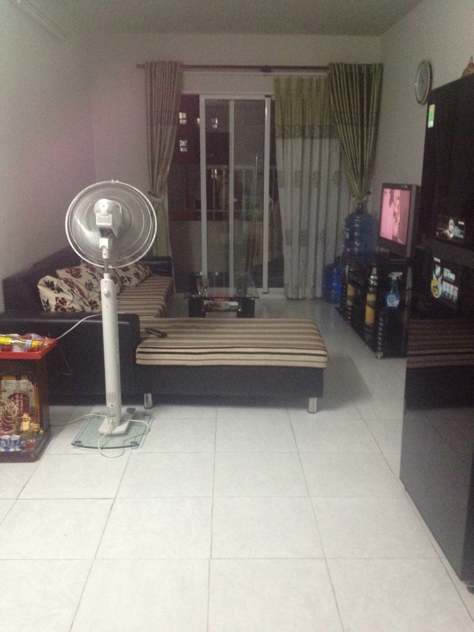 Cho thuê căn hộ Bàu Cát 2 74m² 2PN có máy lạnh giá 8tr Lh 0977489379 Mr Tuấn