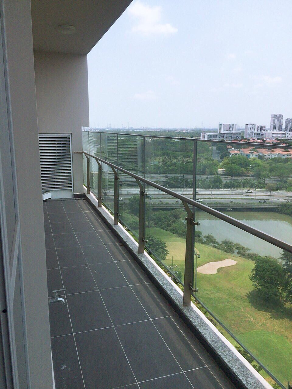 Cho thuê căn hộ chung cư Green Valley, quận 7, có 2PN, 2WC. Giá 19 triệu/th, LH: 0915 21 3434 PHONG.