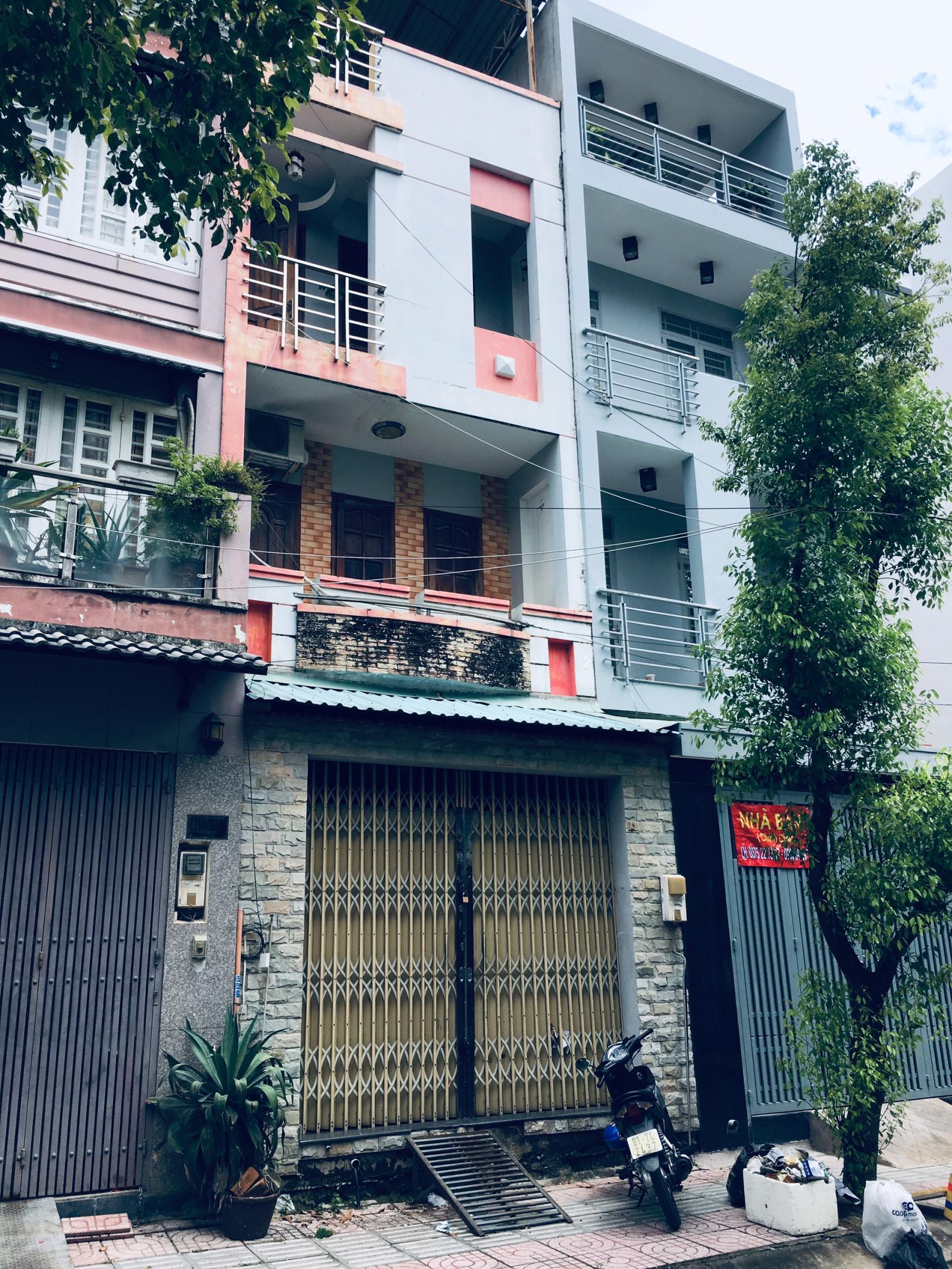 Cho thuê nhà 4x15 cạnh trường Đh Văn Lang