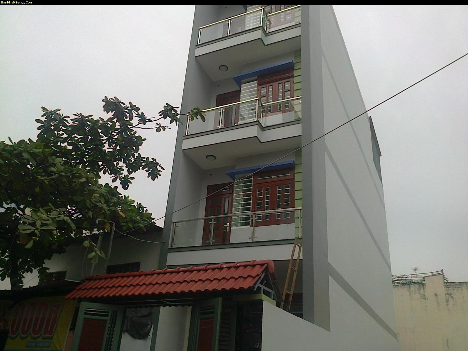 Cho thuê building MT Hàm Nghi, Q1, DT: 10 x 60m. KC: 15 tầng, DTSD: 530m2/sàn, 