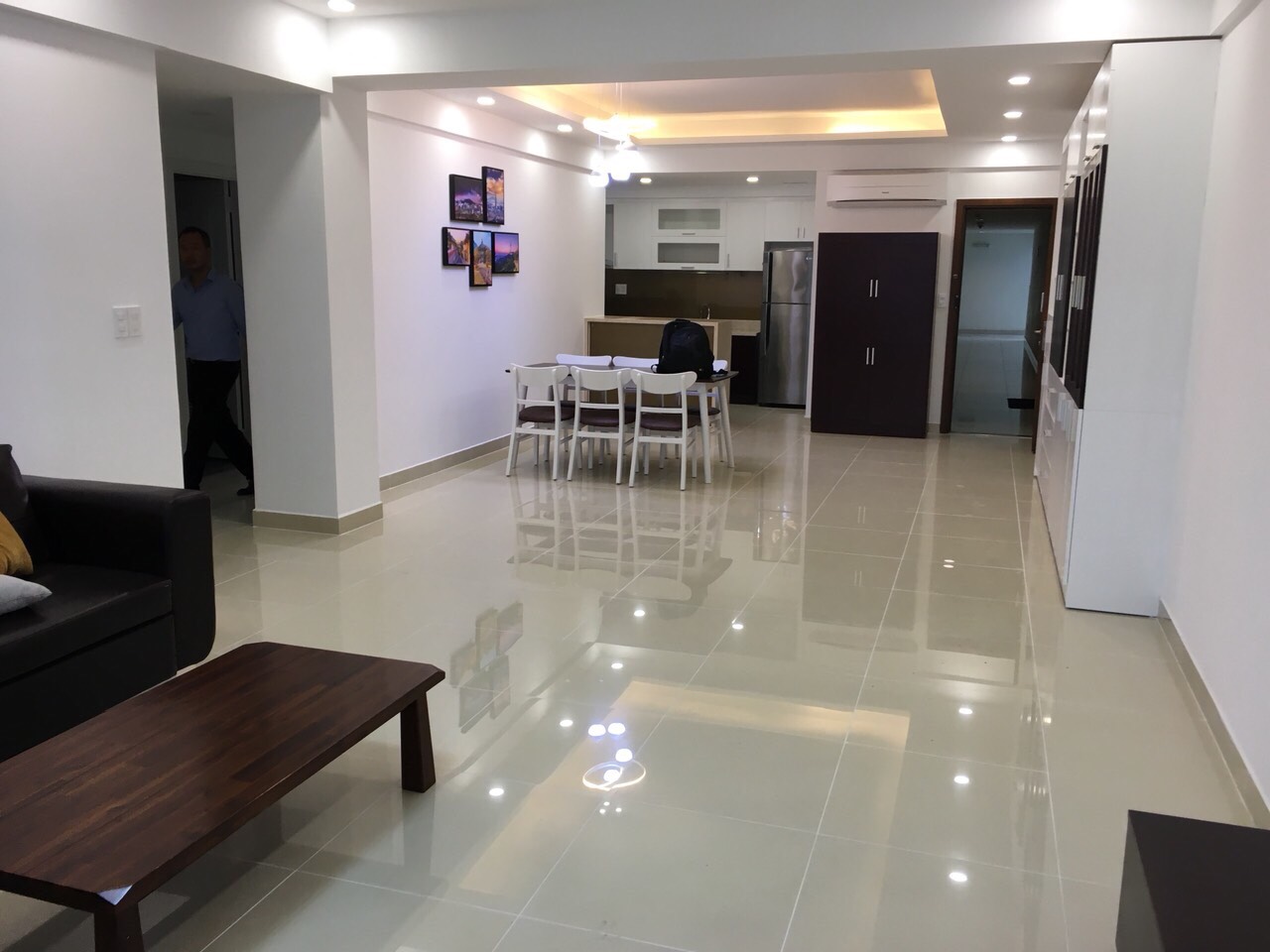 Cần cho thuê căn hộ Hưng Phúc, Phú Mỹ Hưng, Q.7, DT 98m2, 3PN, view sông, nhà đẹp. LH 0915 21 3434 PHONG.