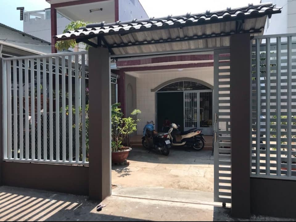 Cho thuê nhà hẻm 6m, cách đường Nguyễn Thị Thập 20m dt 7,12m x 30,2m Nở hậu thẳng đều 8,65m