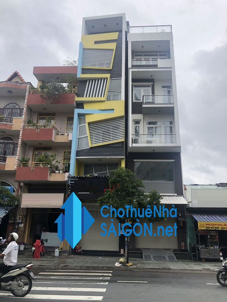 Cho thuê nhà Quận 5, MT đường Nguyễn Chí Thanh