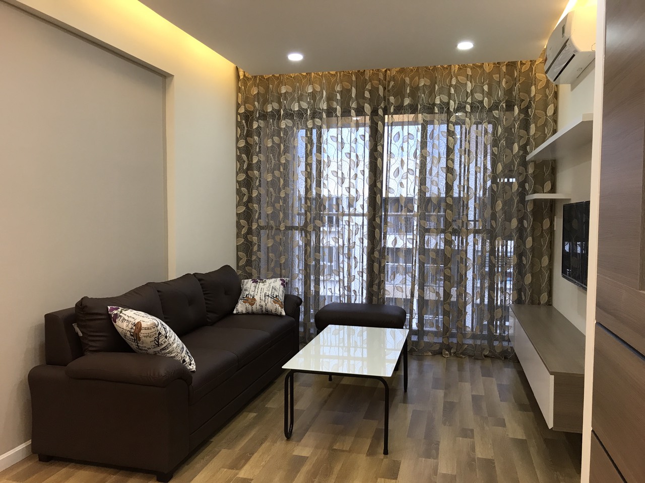 Cho thuê căn hộ Midtown, Phú Mỹ Hưng, DT 89m2, 2 phòng ngủ, đủ nội thất, view đẹp. LH 0915 21 3434 PHONG.