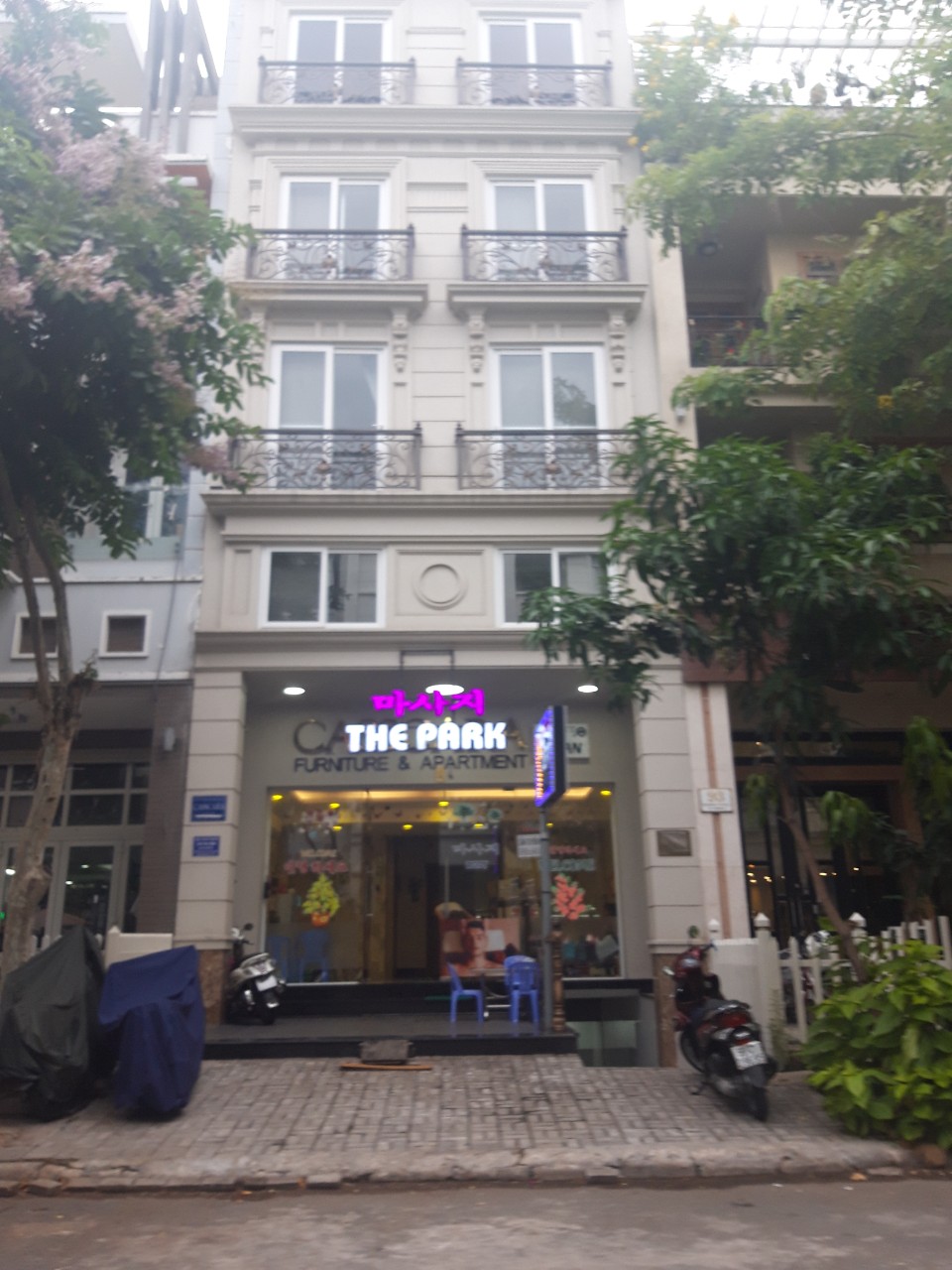 Cần cho thuê gấp nhà phố Hưng Gia, Hưng Phước, Phú Mỹ Hưng, Q.7 làm văn phòng, nhà hàng, spa LH: 0915 21 3434 PHONG.