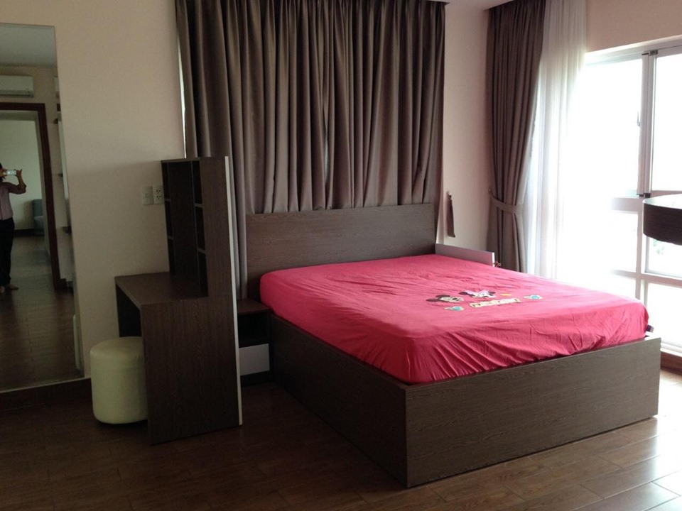 Cho thuê căn hộ Happy valley ,Phú mỹ Hưng giá 950$/tháng 