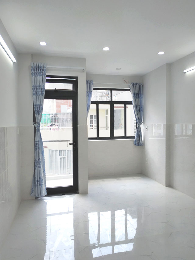 Cho nữ thuê Phòng trọ Q.Bình Thạnh, 25m2 mới đẹp, có ban công, cửa sổ, hẻm 7m. Giá rẻ nhất khu này.