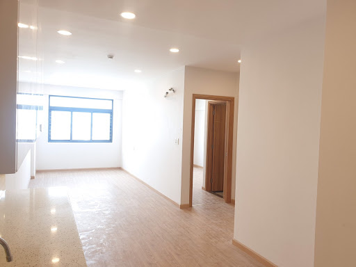 Cần cho thuê căn hộ Saigonhomes Bình Tân 3 phòng ngủ, dán tường, sàn gỗ, bếp đẹp 0918051477