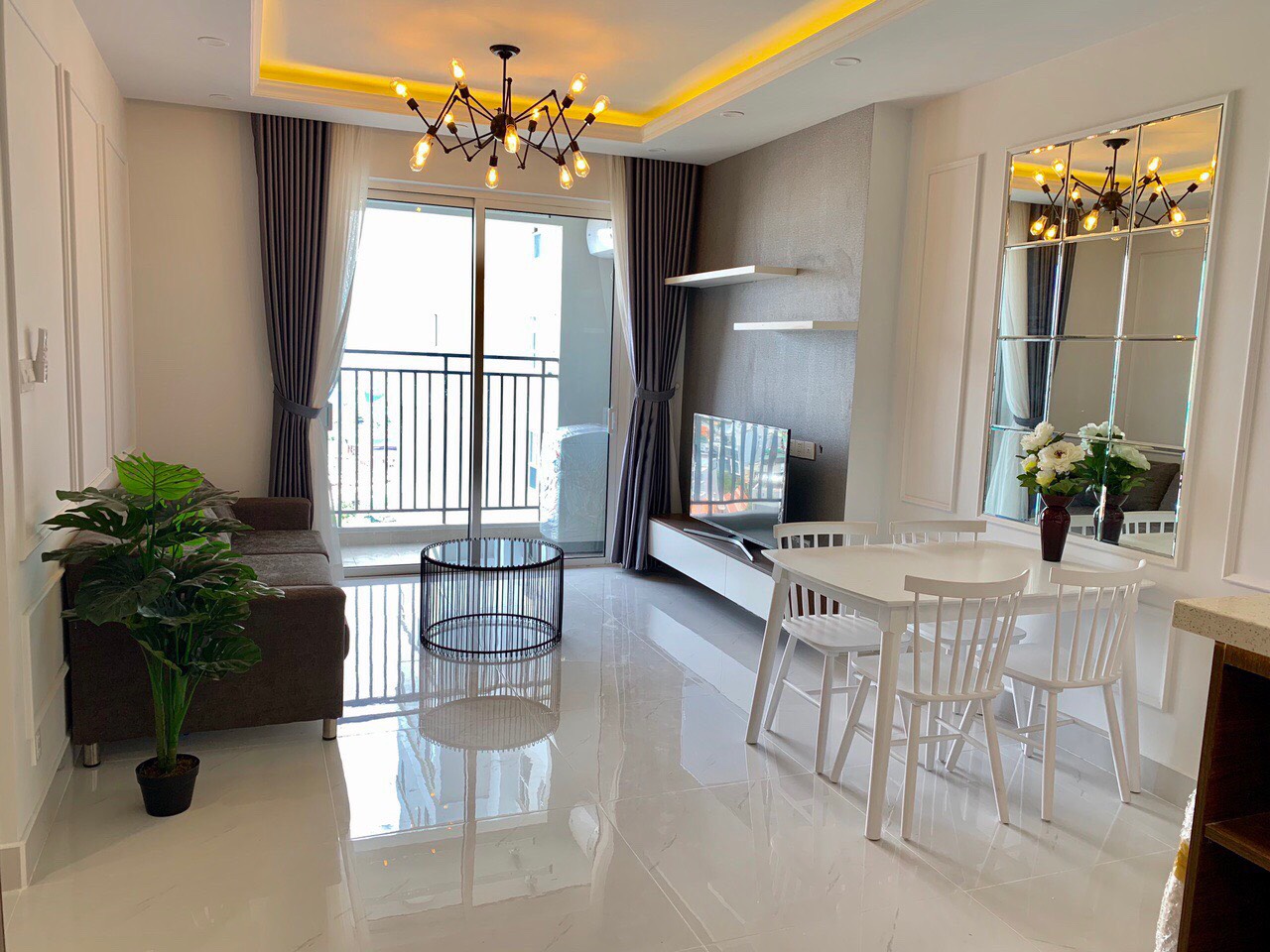 Cần cho thuê căn hộ cao cấp Riverside Residence Phú Mỹ Hưng Q.7, 2 phòng ngủ giá chỉ 17 triệu/tháng