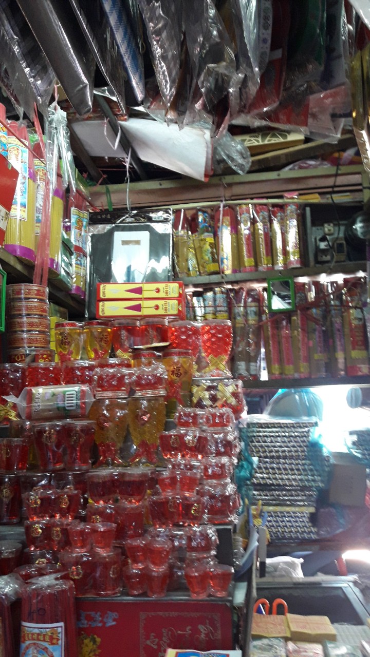 Cần Sang Gấp Sạp Nhang Đèn, Đồ Mã Đang Hoạt Động Bình Thường Trong Chợ Thị Nghè Quận Bình Thạnh