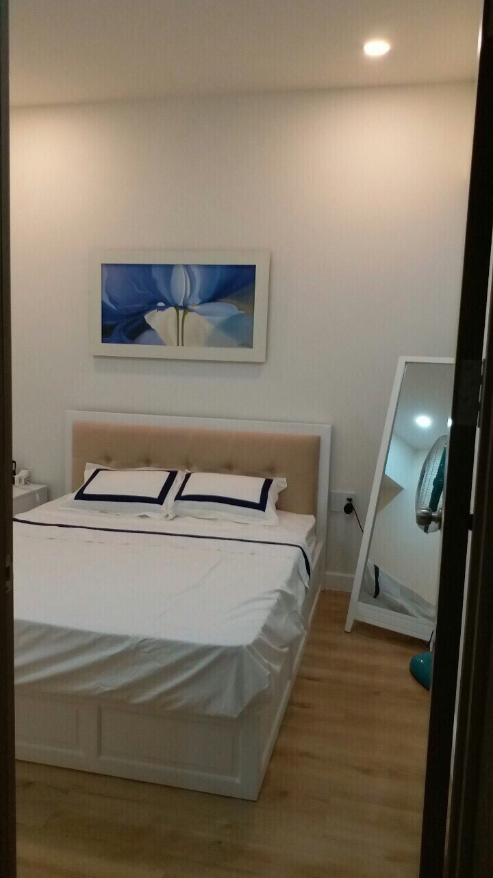 Giá rẻ cho thuê căn hộ 2 phòng ngủ đẹp cc Galaxy 9 - Nguyễn kHoái full nội thất Q4