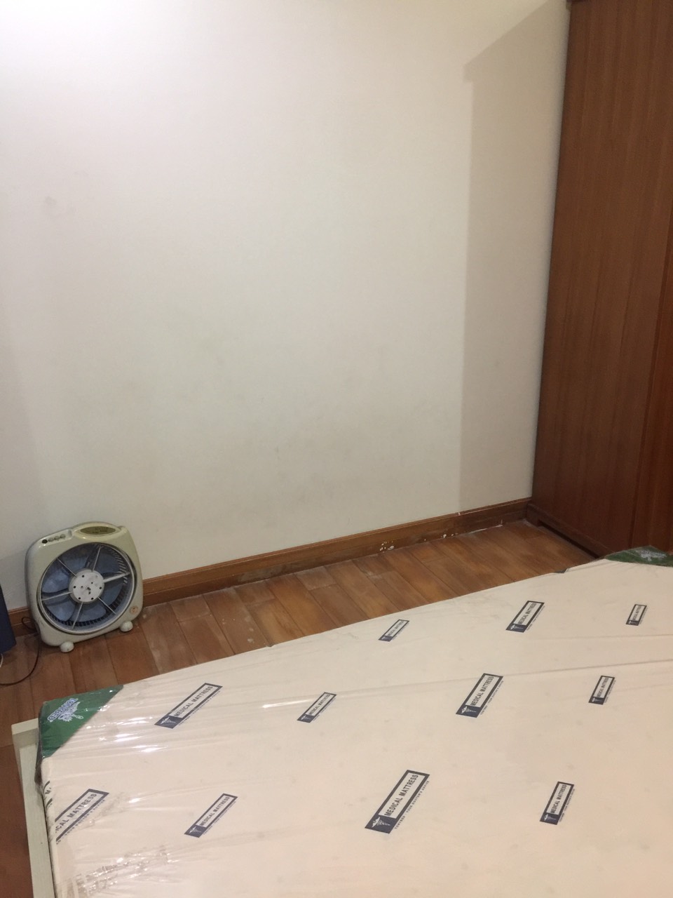 Mình cho thuê phòng giá rẻ 3,5 triệu/th, phòng mới 100% như hình trong căn hộ Phú Hoàng Anh lk quận 7