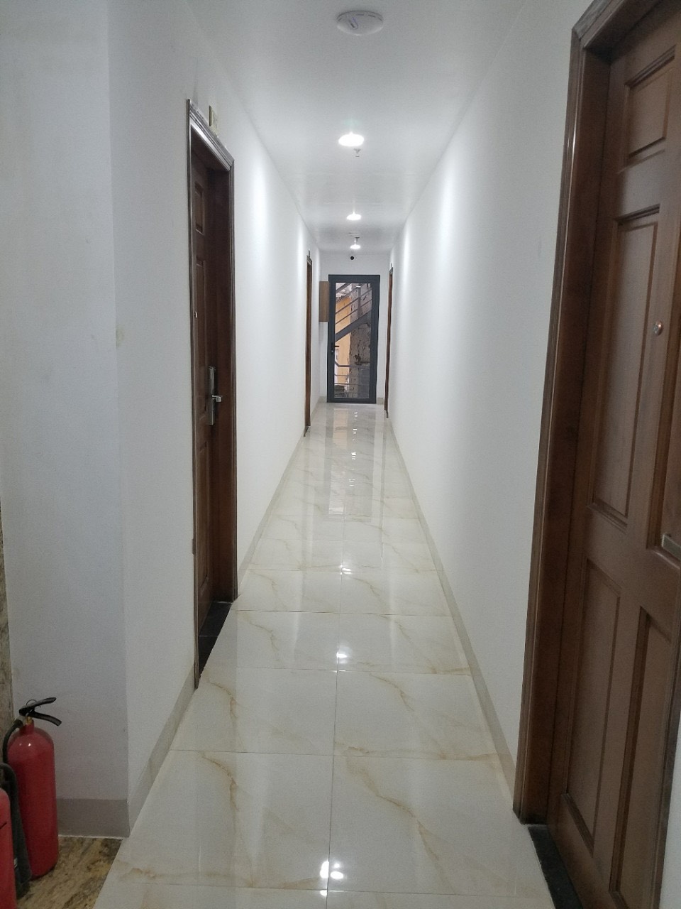 CHDV mới, thang máy, full nội thất giá rẻ, 75triệu- 10 phòng 25-30m2 Trần Hưng Đạo quận 1