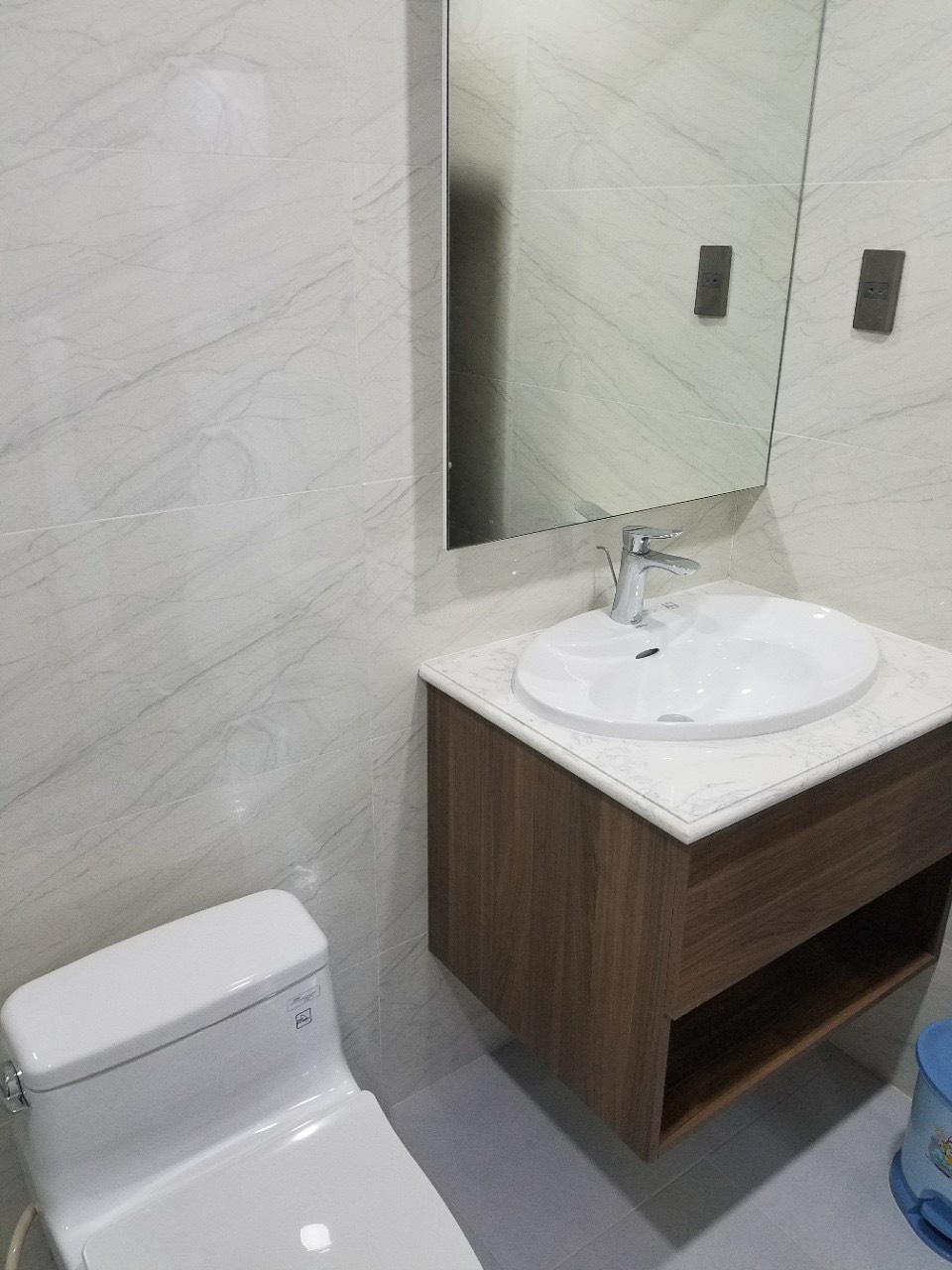 CHDV mới, thang máy, full nội thất giá rẻ, 75triệu- 10 phòng 25-30m2 Trần Hưng Đạo quận 1