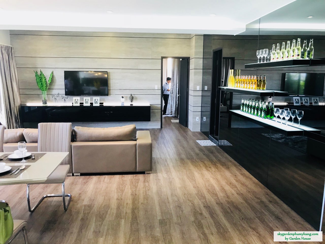 Cần cho thuê gấp căn hộ SKY GARDEN 3, PMH,Q7 nhà đẹp lung linh, giá rẻ.LH: 0917300798 (Ms.Hằng)