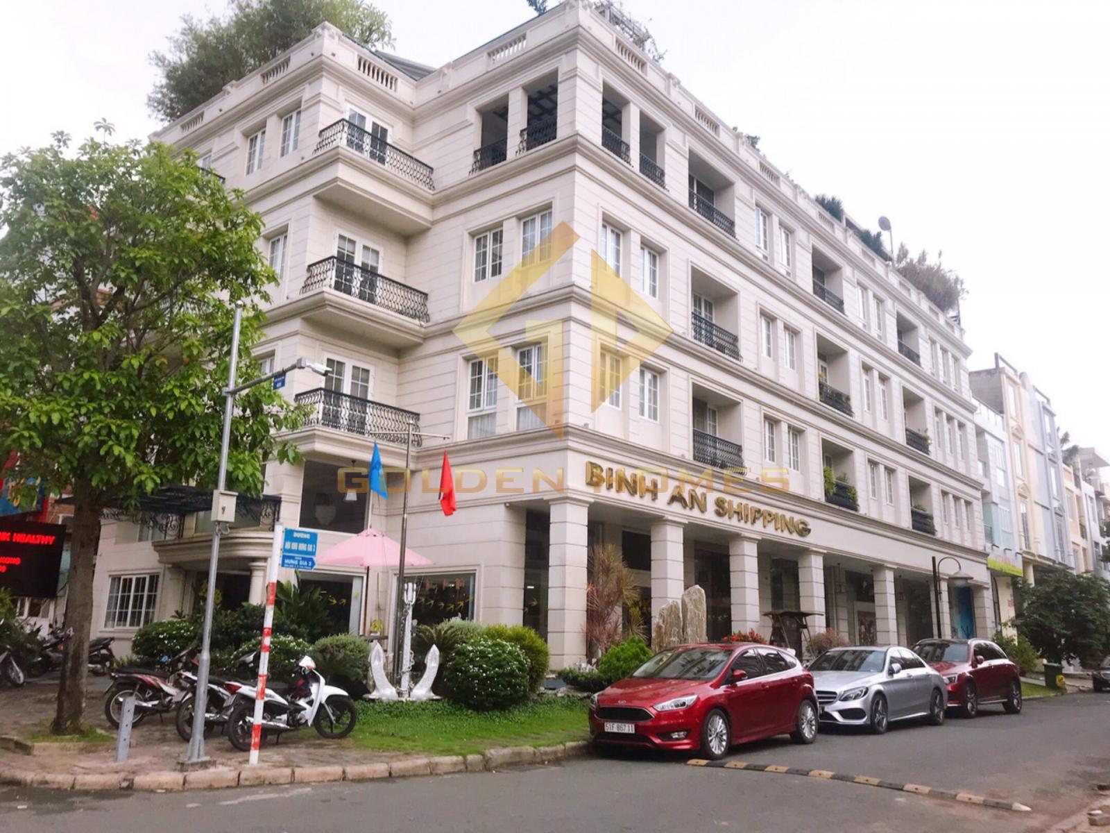 Đang cần cho thuê nhà phố có thang máy, dt: 111m2, 4 lầu, giá 2500$