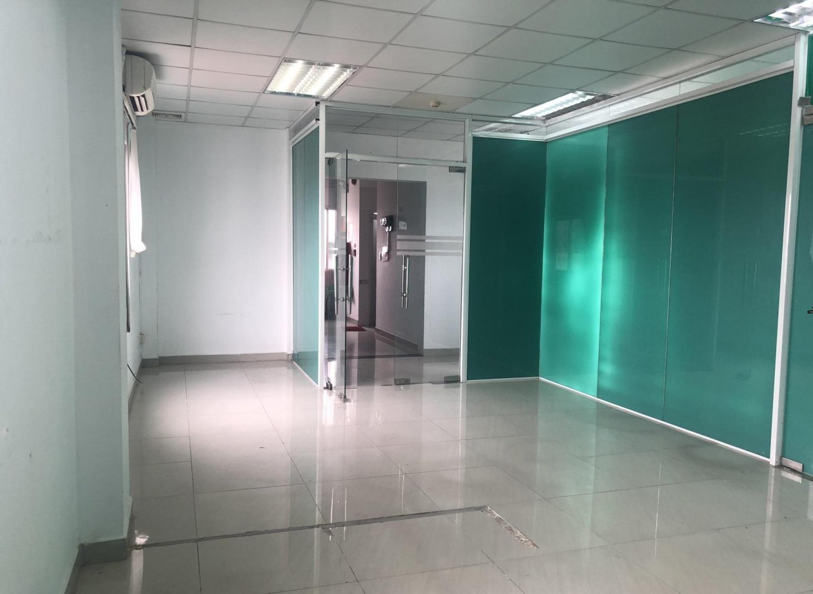 Cho thuê văn phòng tại Đường Đào Duy Anh, Phường 9, Phú Nhuận, Tp.HCM diện tích 40m2