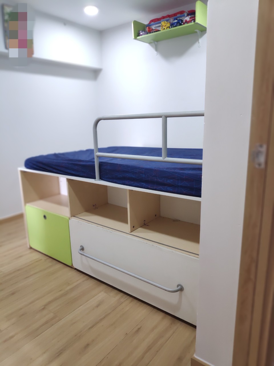 Cho thuê căn hộ có lửng đầy đủ nội thất 3PN 3WC ,Q2. Giá 11.5 triệu/th. Lh 0918860304