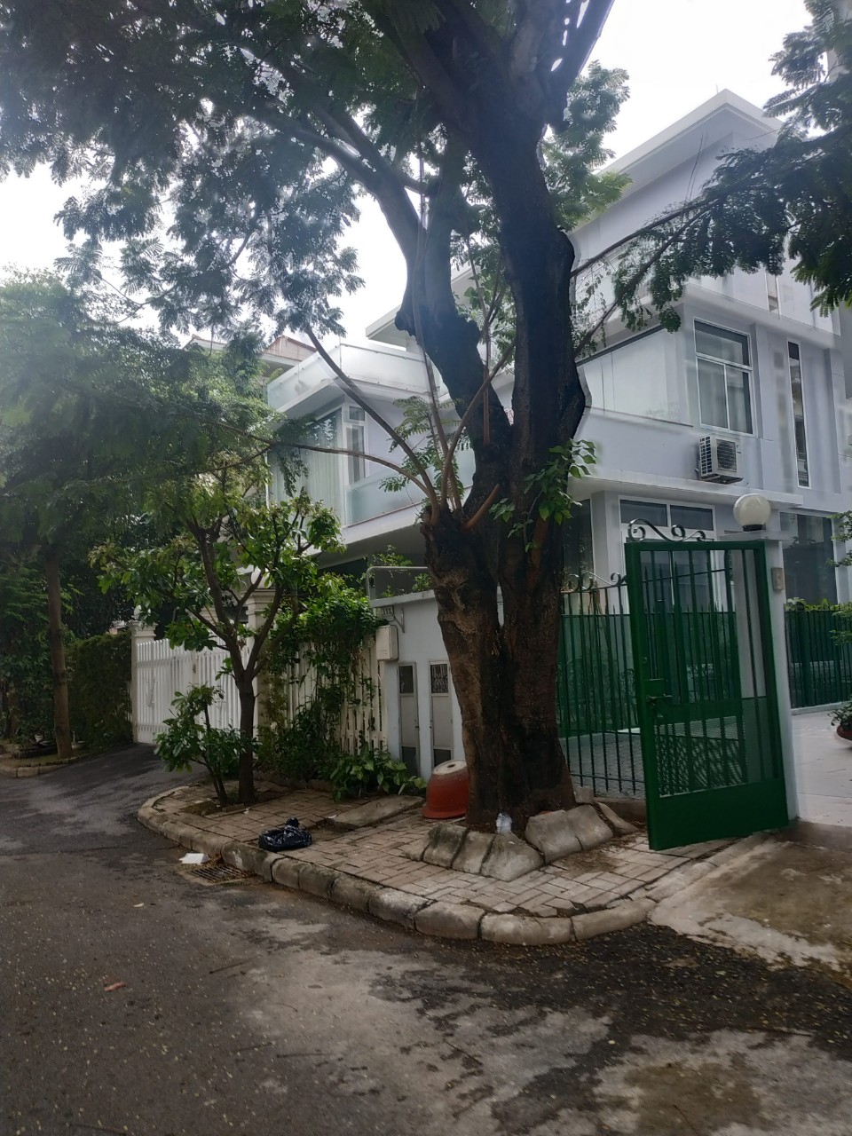 Cần cho thuê gấp biệt thự cao cấp Mỹ Giang, PMH,Q7 cam kết giá rẻ nhất thị trường 