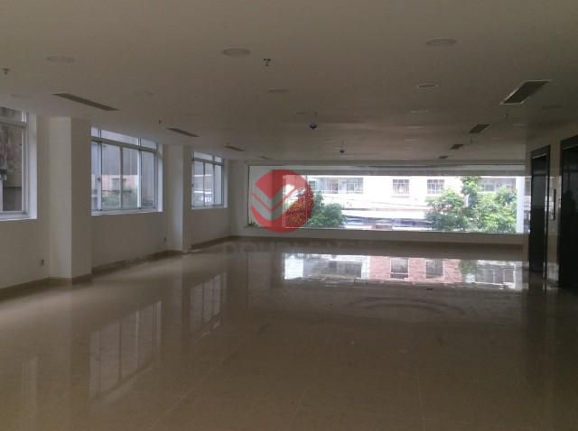 Cho thuê văn phòng tại Đường Nguyễn Biểu, Quận 5, diện tích 226m2 giá 372.6 Nghìn/m²/tháng