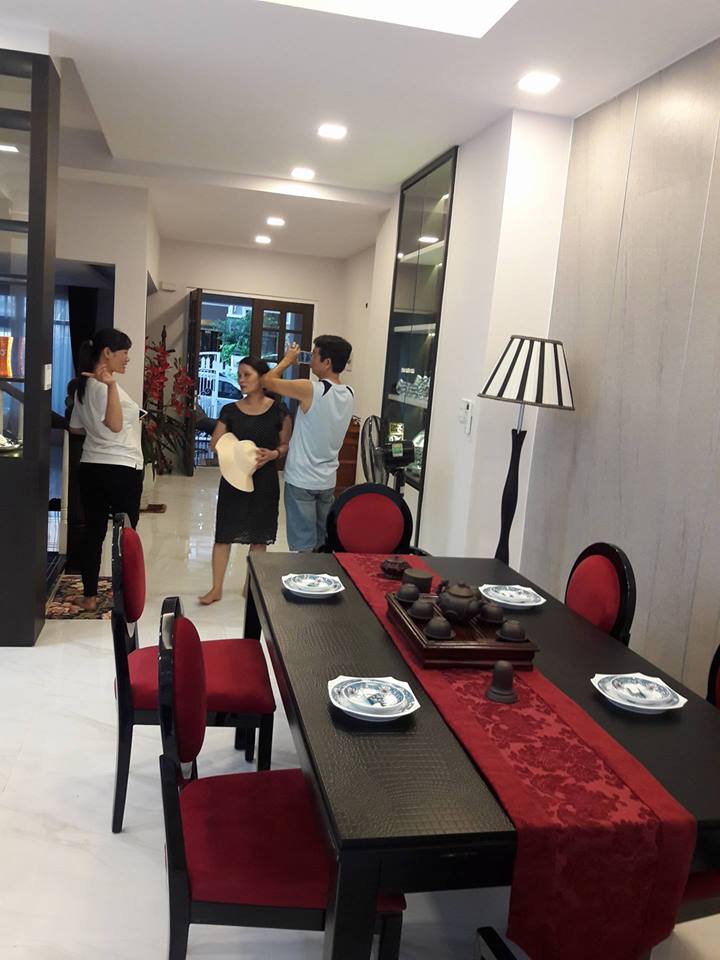 Bán gấp biệt thự liền kề Hưng Thái Phú Mỹ Hưng giá rẻ 17.5 tỷ vị trí đẹp đầy đủ nội thất cao cấp LH: 0915213434 PHONG.