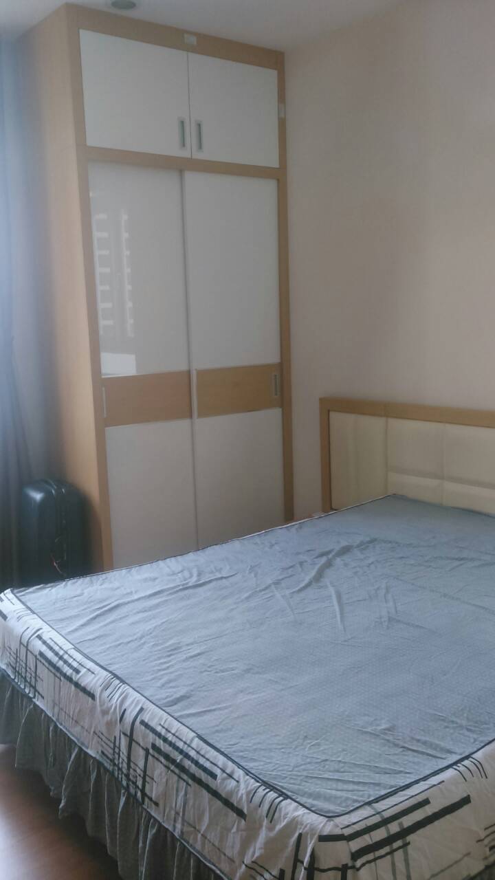 Chính chủ cần cho thuê giá rẻ gấp căn hộ chung cư Him Lam Riverside 2 phòng ngủ Q7
