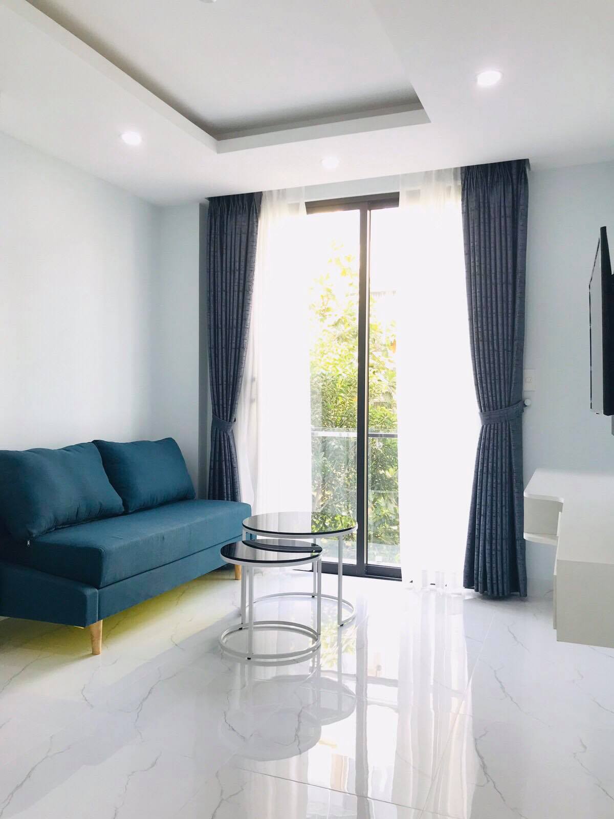 Cần cho thuê căn hộ dịch vụ trong Phú Mỹ Hưng, nhà mới 100%