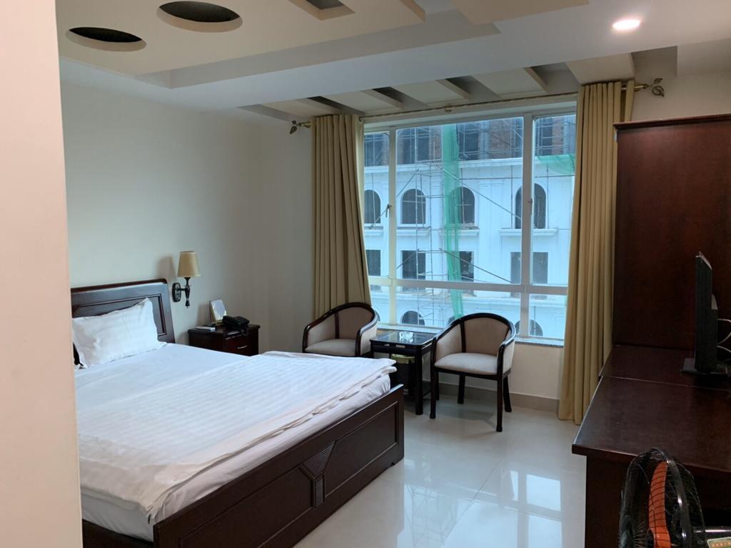 Cho thuê khách sạn mặt tiền Đường Trần Quang Diệu - Phường 13 - Quận 3. 