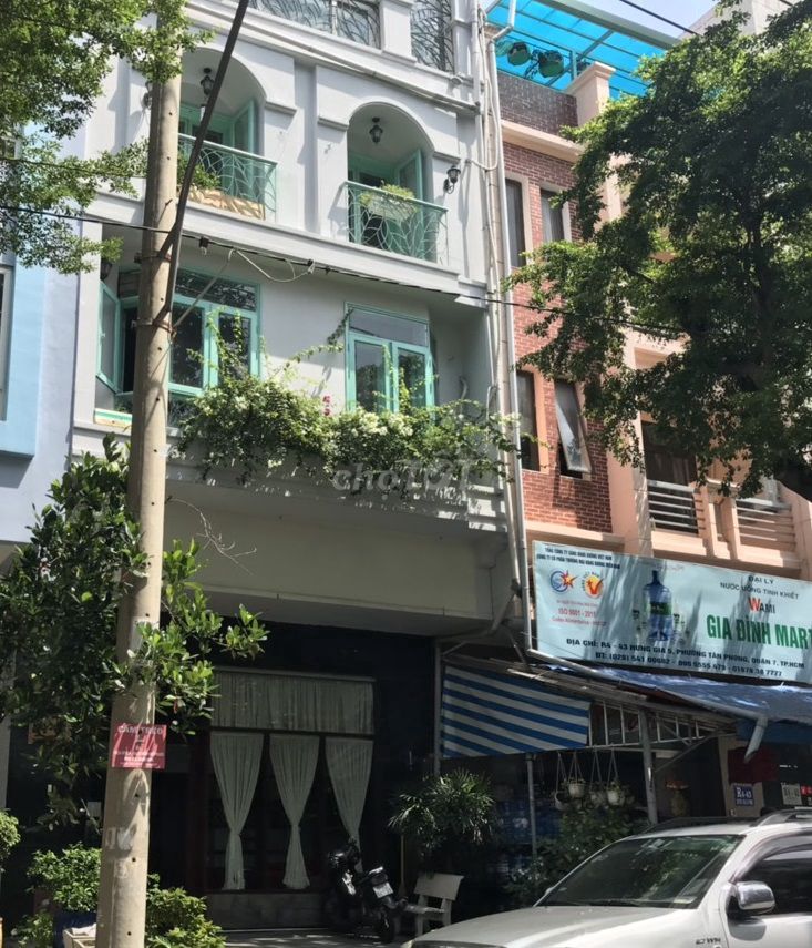 Cho thuê nhà phố mặt tiền Phú mỹ Hưng Q7, có Thang Máy, giá 2000USD
