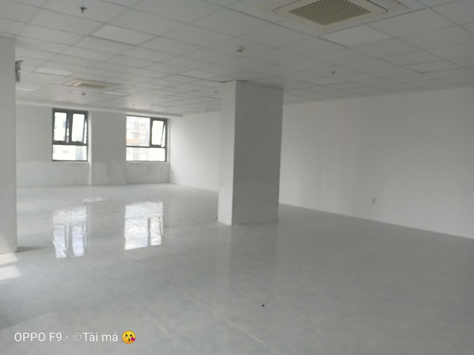 CHO THUÊ MẶT BẰNG LÀM VĂN PHÒNG TÒA NHÀ LUXCITY NGAY TRUNG TÂM QUẬN 7