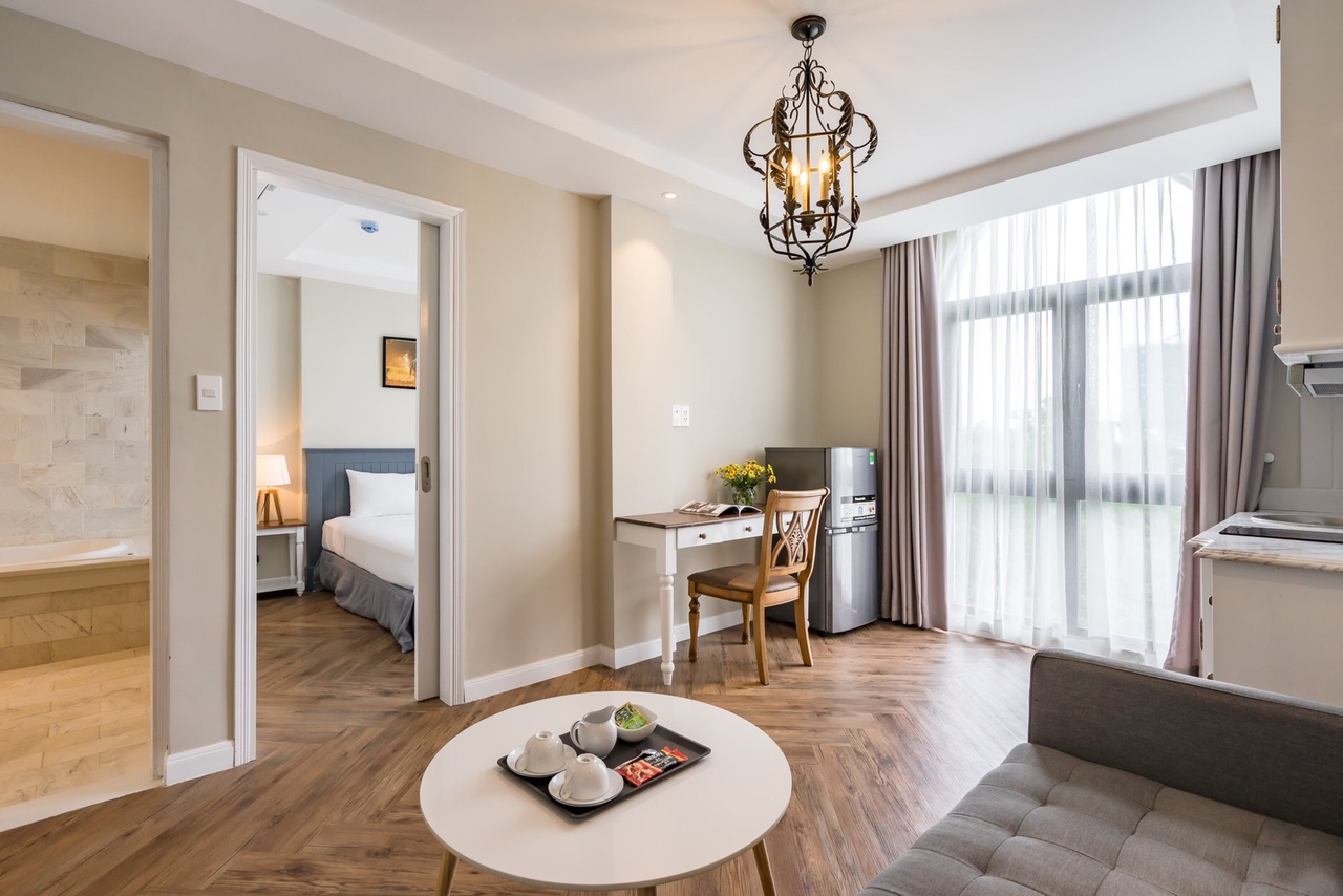 Chủ nhà đi ÚC cần cho thuê gấp khách sạn 28 phòng Phú Mỹ Hưng đẹp tỉ mỉ như hình